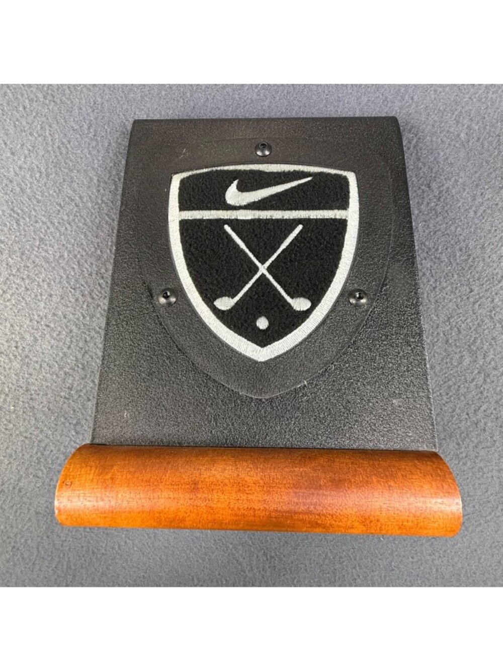 VTG Nike Golf Swoosh/Clubs Tabletop Store Display Wood Base/Metal/Carpeted Rare